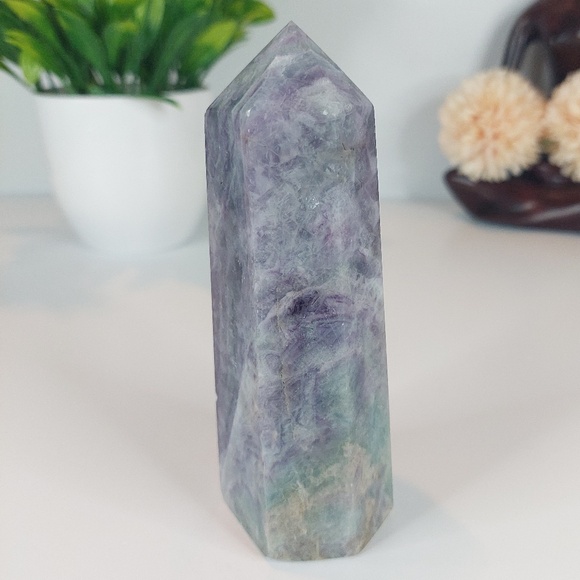 Rainbow Fluorite Tower | Focus, Clarity & Energetic Harmony - Picture 3 of 8